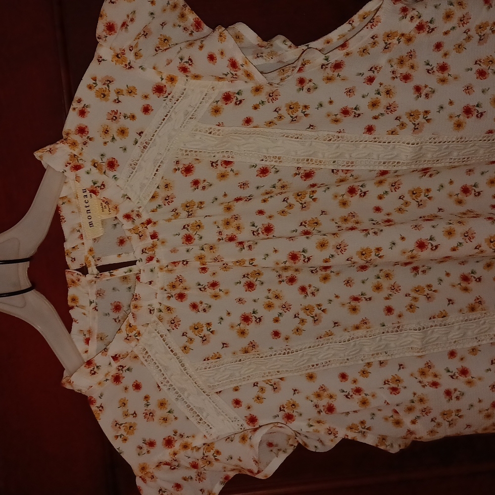 Blouse - Picture 2 of 4
